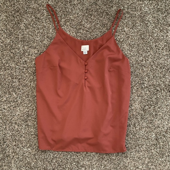 Button Tank - Picture 2 of 4